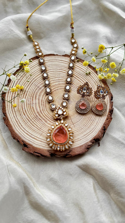 Elara Polki Necklace Set