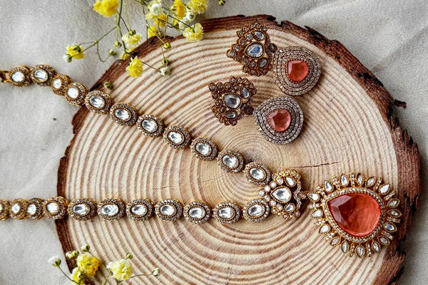 Elara Polki Necklace Set