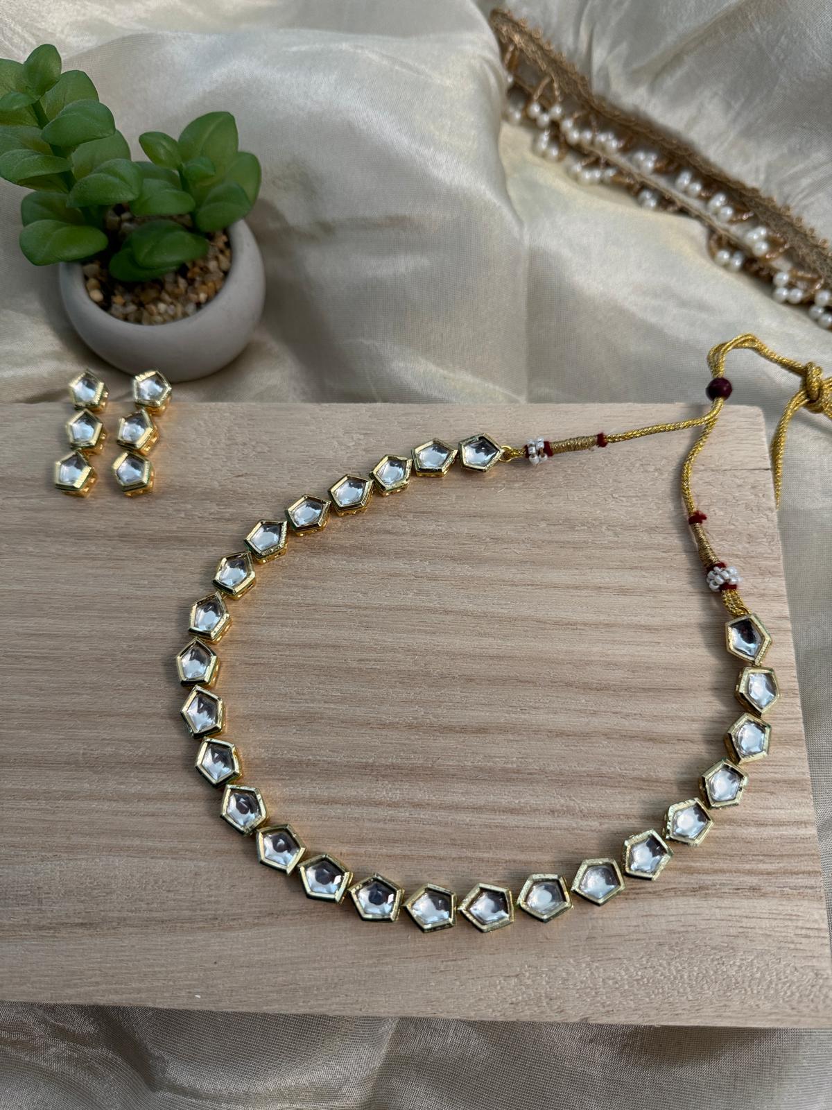 Single Line Choker