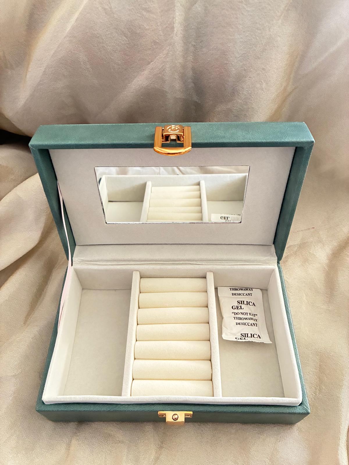 Ornament Case - M
